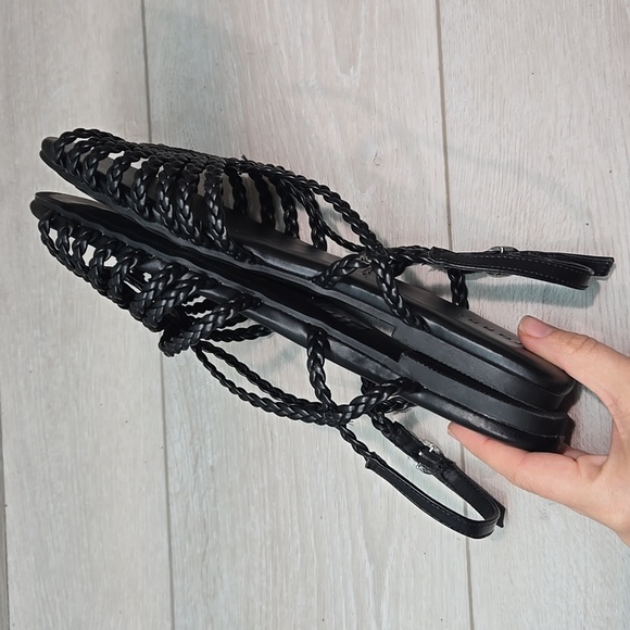 Torrid Women Black Braided Strappy Slip On Sandals Shoes Sz 9.5WW Extra Width - Picture 7 of 10